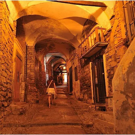 -wh-la Rue Historique-centro דירה סנרמו